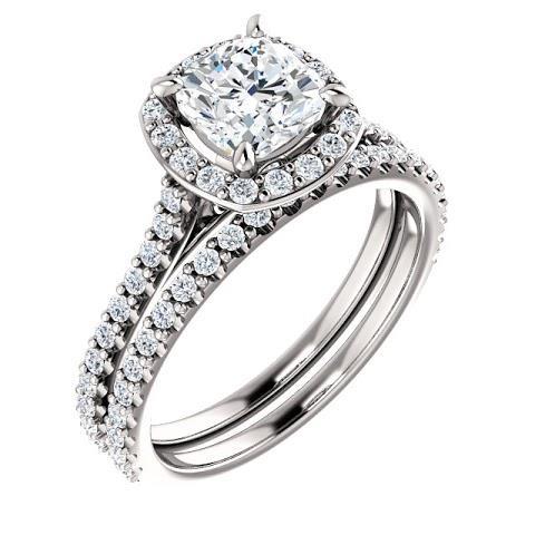 Almofada de halo de 1.35 ct e aliança de diamante redondo em ouro branco 14K - harrychadent.pt