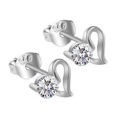 Brinco com pino de diamante de corte redondo de 1.5 ct estilo coração ouro branco 14K - harrychadent.pt