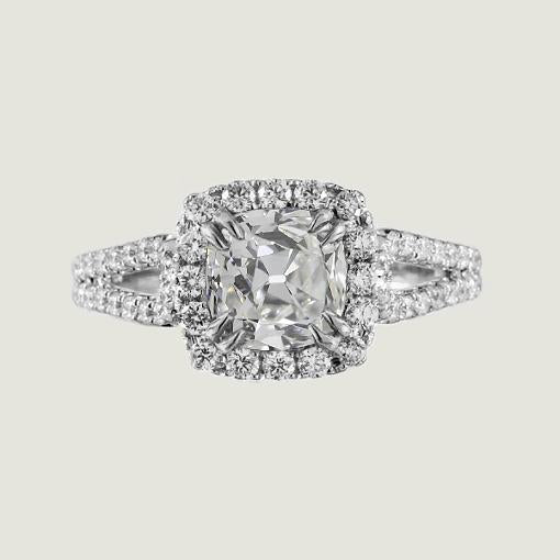 Anel de almofada de ouro Halo Haste dividida com diamantes de lapidação de mina antiga 3.50 quilates - harrychadent.pt