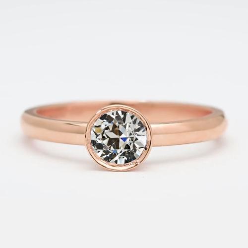 Rose Gold Solitaire Ring Redondo Old Cut Diamond Center Stone Configuração: Bezel Set 1.50 quilates - harrychadent.pt