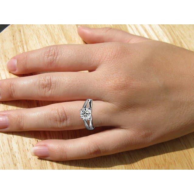 Anel de noivado de diamante com haste dividida e corte redondo de 1.75 quilates - harrychadent.pt
