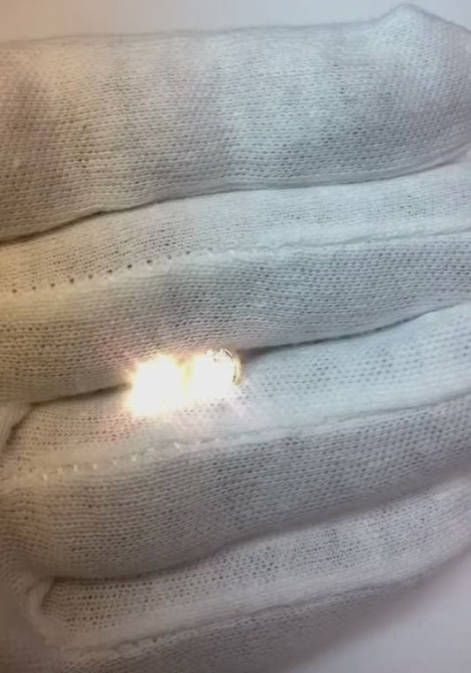 Brincos de ouro amarelo com diamantes 1 quilate meia bisel jóias